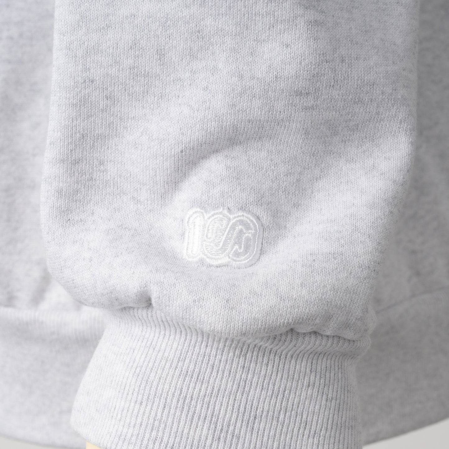 100A STURDY CREWNECK SWEATSHIRT