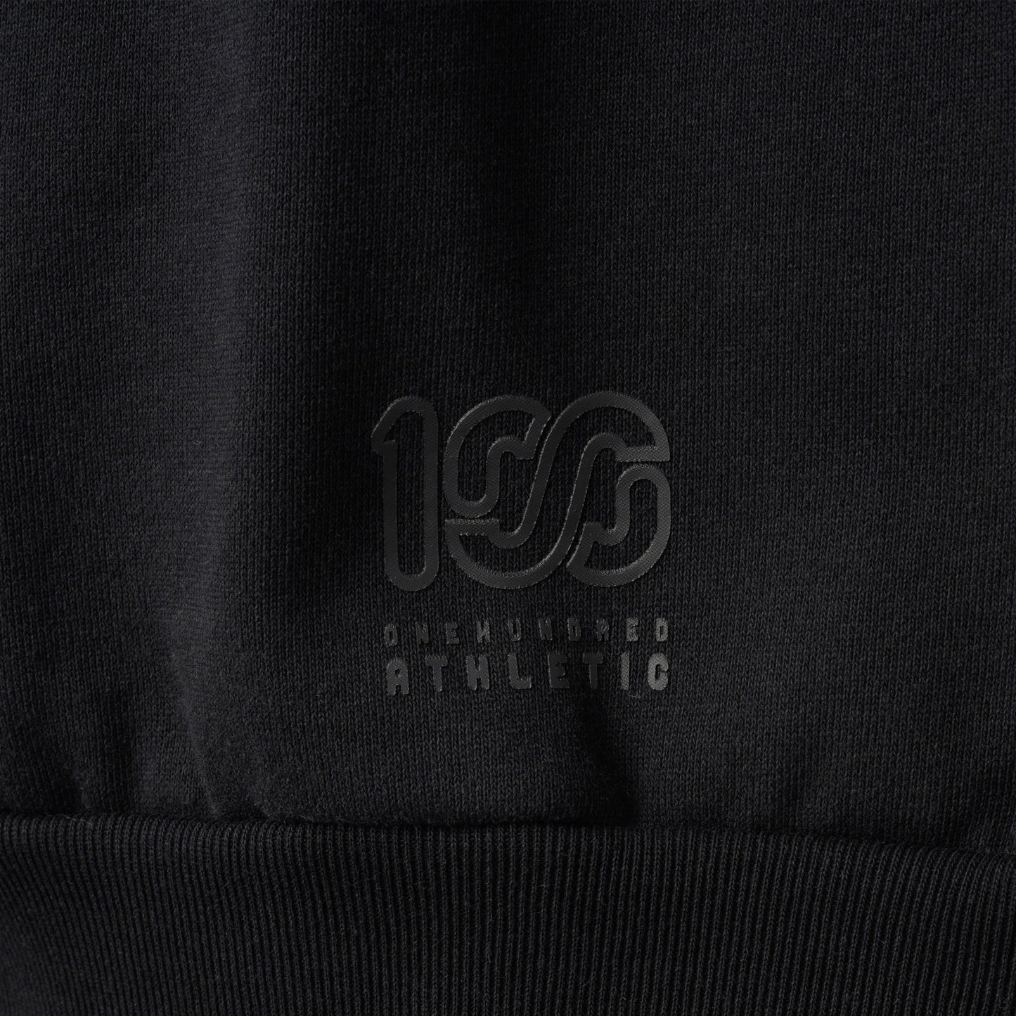 100A STURDY HOODED SWEATSHIRT