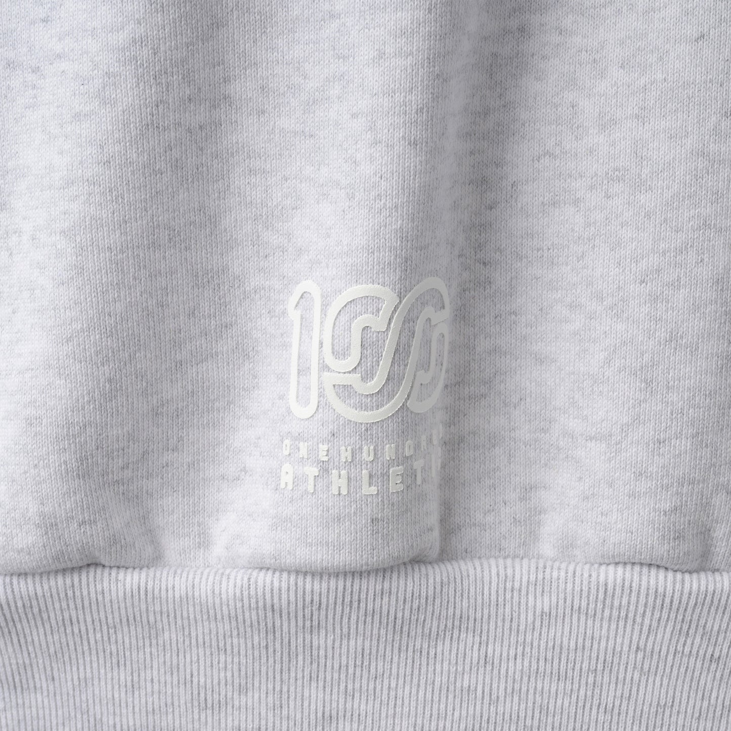 100A STURDY HOODED SWEATSHIRT