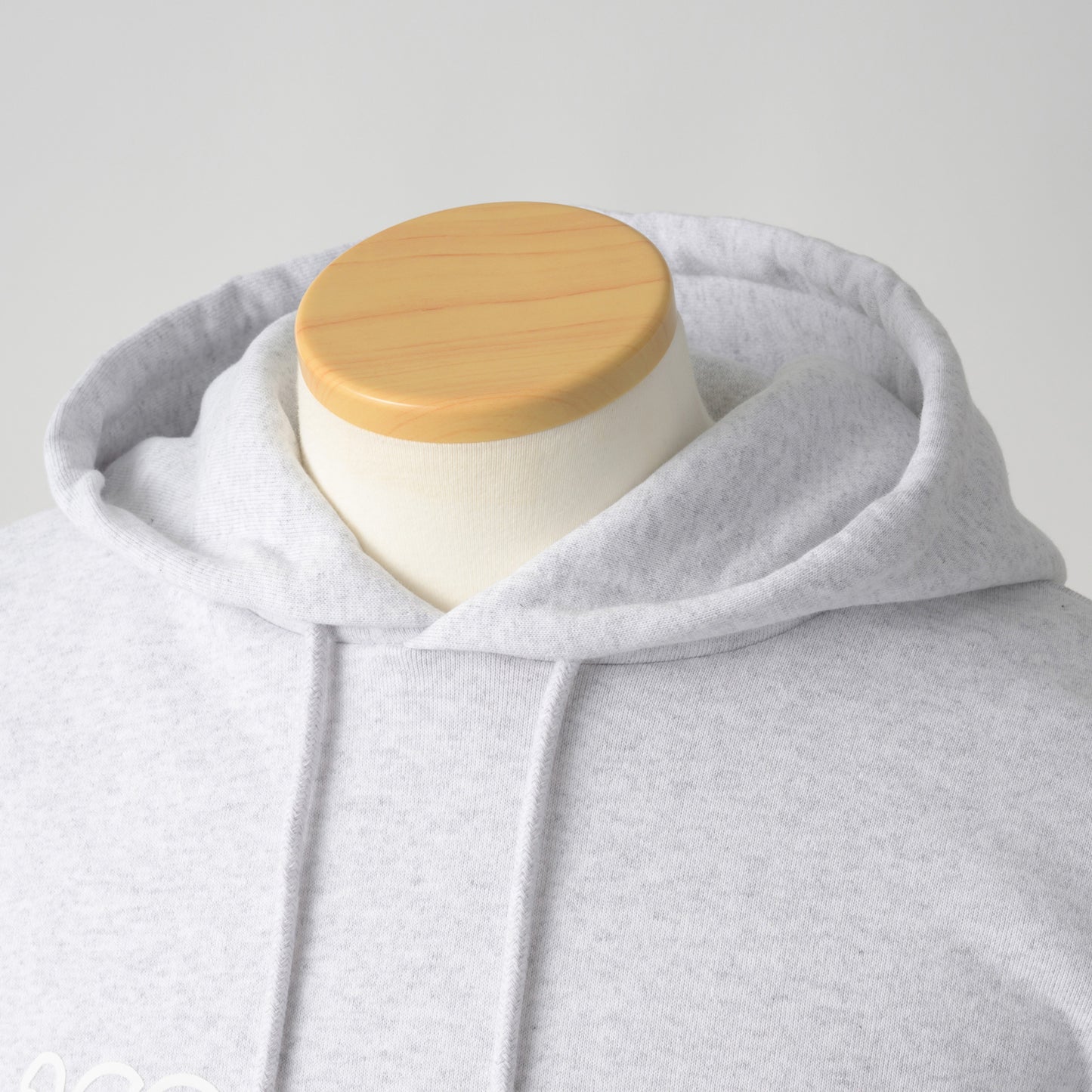 100A STURDY HOODED SWEATSHIRT